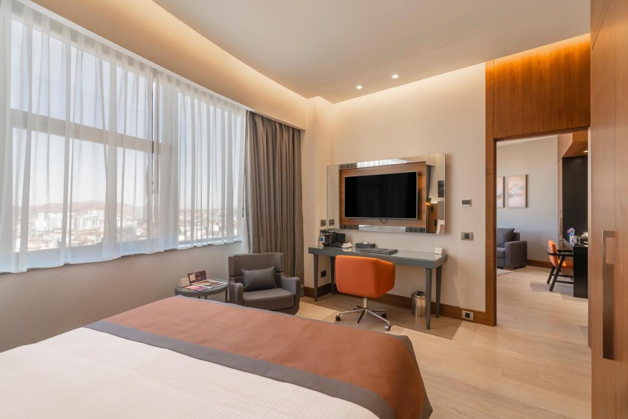 Отель Crowne Plaza Cappadocia - Nevsehir By Ihg Экстерьер фото